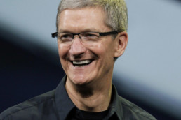 Tim Cook and Apple invest in Didi