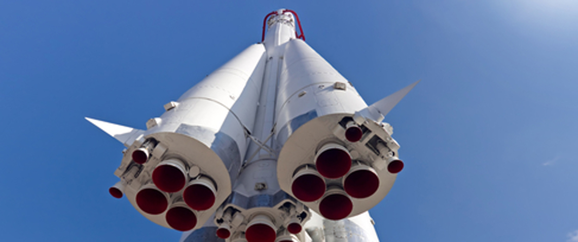 Space Race between Elon Musk and Jeff Bezos